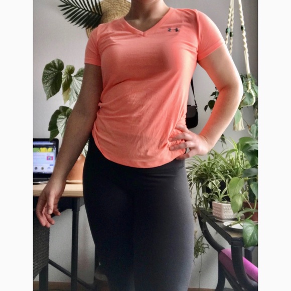 Under Armour Tops - •Under Armour V-Neck•